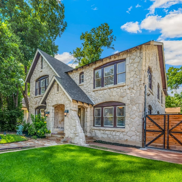 Sell 3 Selling a Home in North Texas: Photograph Property