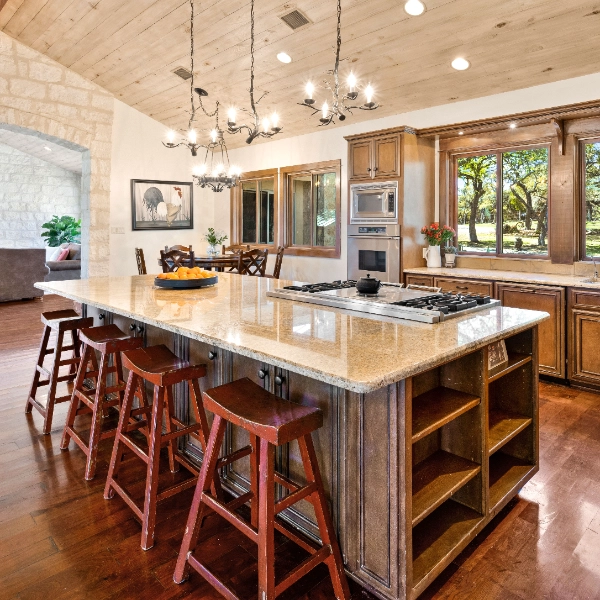 Sell 5 Selling a Home in North Texas: ShowingsLaunch